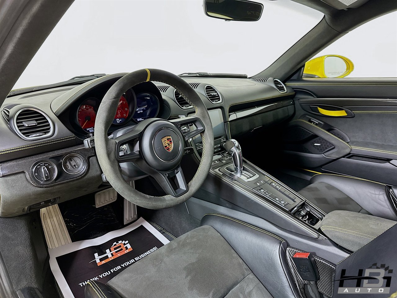 Used 2022 Porsche 718 Cayman GT4 RWD image 9
