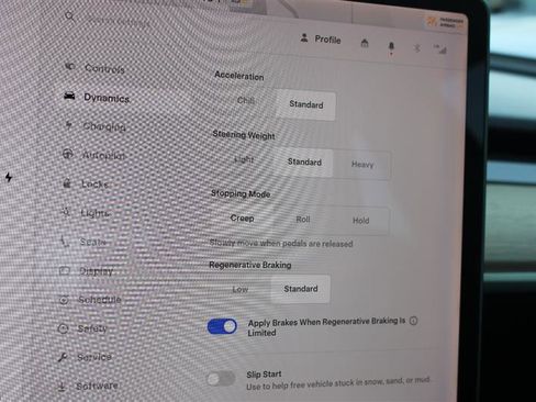 Used 2018 Tesla Model 3 Long Range image 16