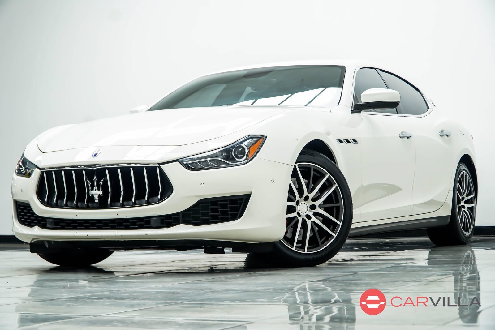 Used 2019 Maserati Ghibli S Q4 AWD/4WD image 1