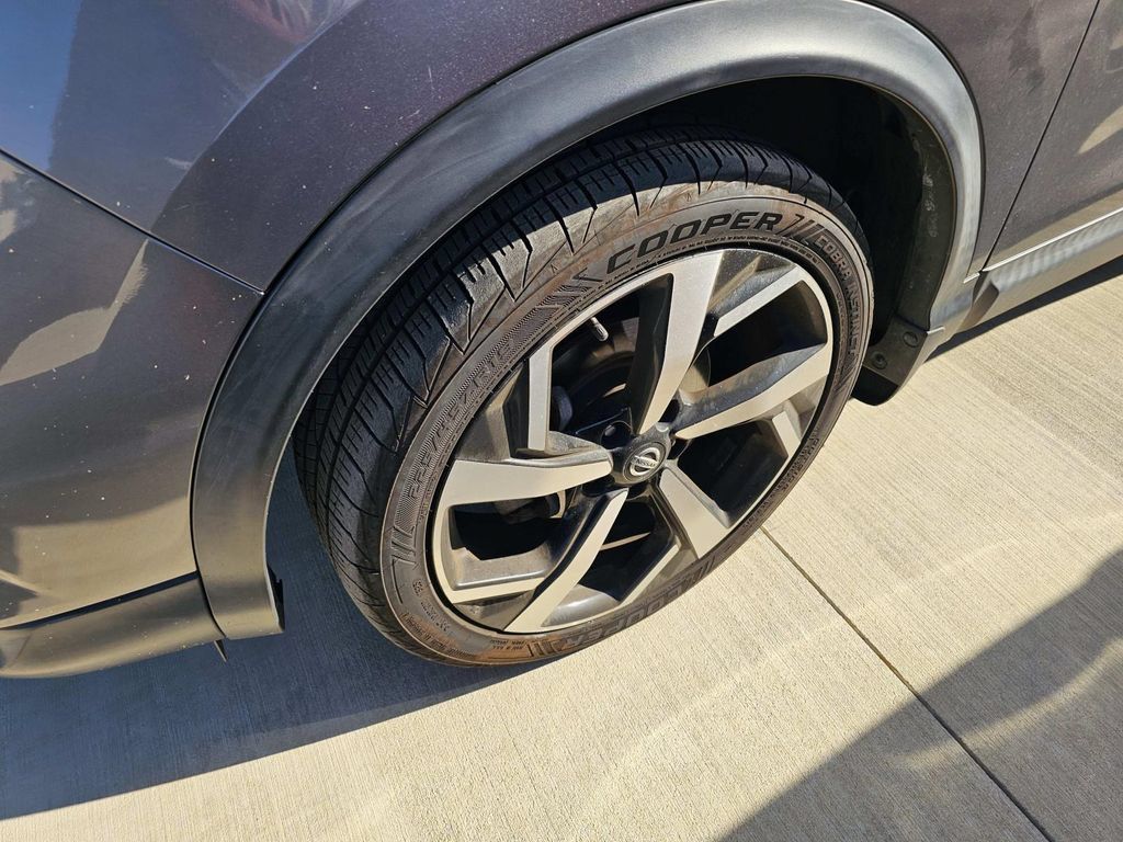 Used 2020 Nissan Rogue Sport SL AWD/4WD image 5