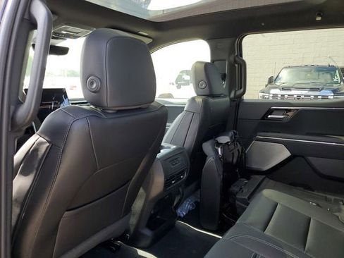 New 2025 GMC Sierra EV Denali AWD/4WD image 11