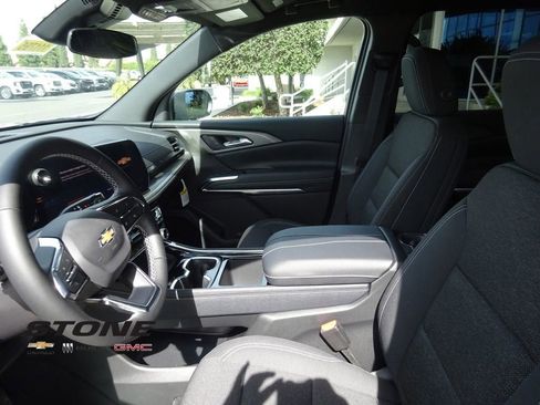 New 2026 Chevrolet Traverse LT image 13