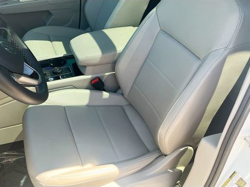 Used 2023 Volkswagen Atlas SE w/ Panoramic Sunroof Package AWD/4WD image 19