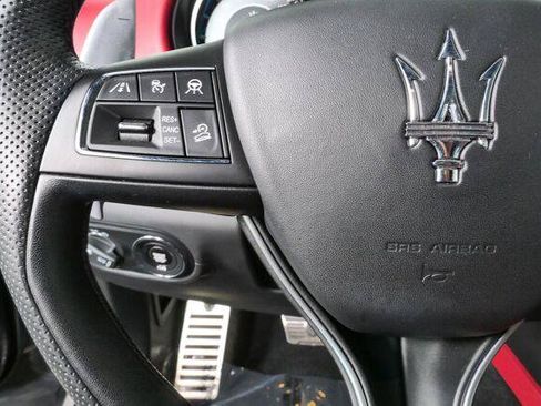 Used 2022 Maserati Levante Modena AWD/4WD image 29
