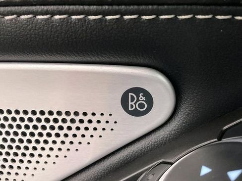 Used 2024 Ford Explorer ST w/ Technology Package image 41