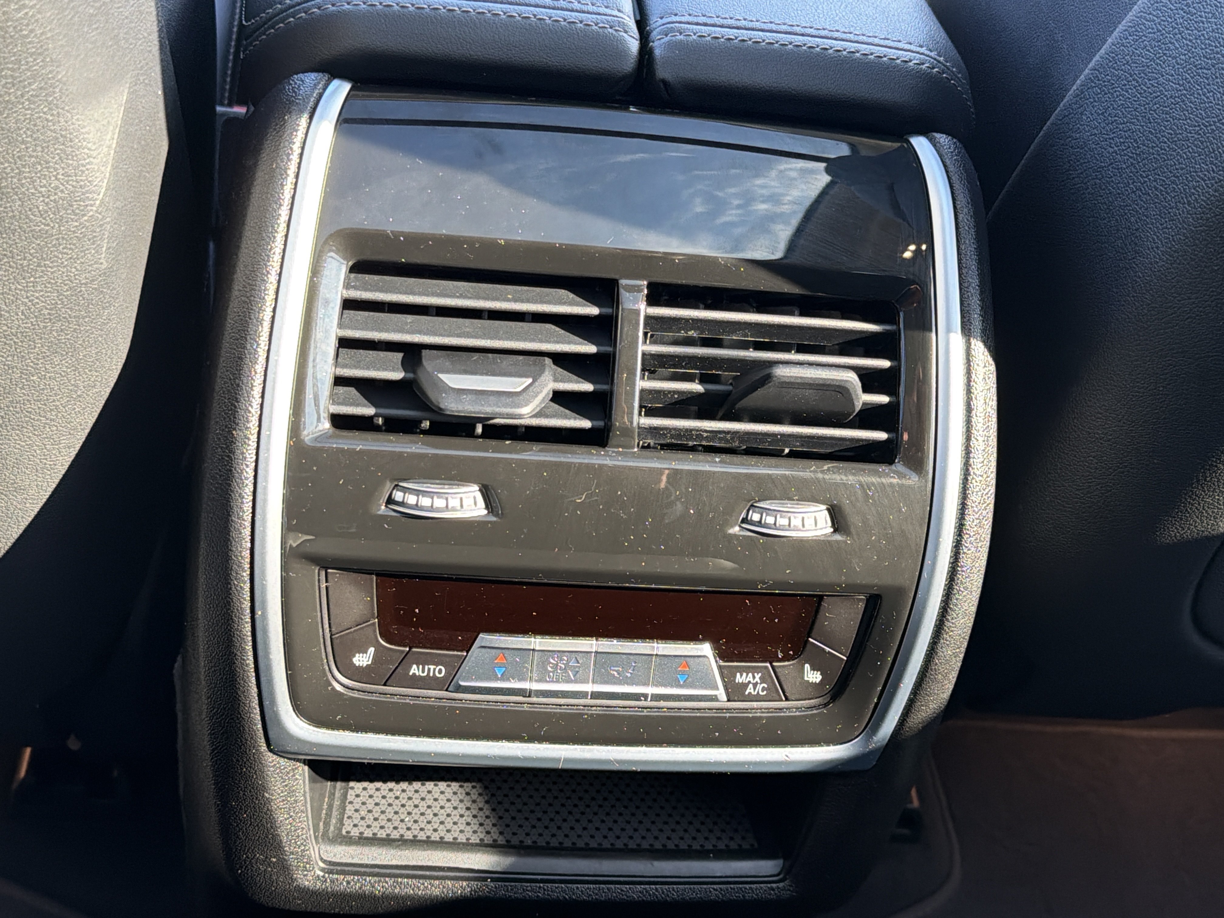 Used 2026 BMW X7 xDrive40i AWD/4WD image 27