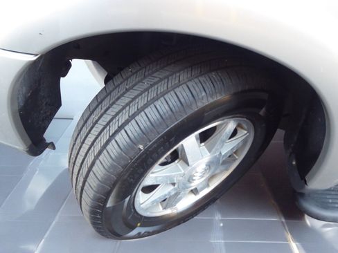 Used 2005 Buick Rainier CXL w/ Luxury Package image 22