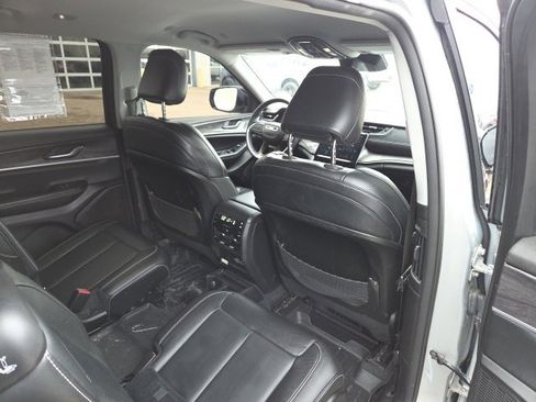 Used 2023 Jeep Grand Cherokee L Limited w/ Trailer Tow Group (B) image 13