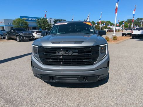 Used 2024 GMC Sierra 1500 Elevation w/ X31 Off-Road Package AWD/4WD image 3