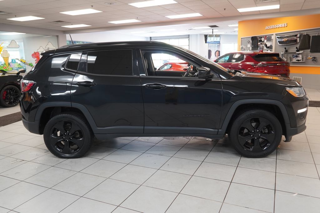 Used 2018 Jeep Compass Latitude w/ Popular Equipment Group AWD/4WD image 12