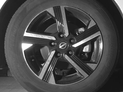 Used 2025 Nissan Sentra SV image 13