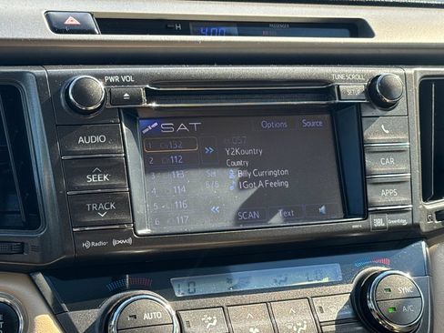 Used 2013 Toyota RAV4 Limited AWD/4WD image 23
