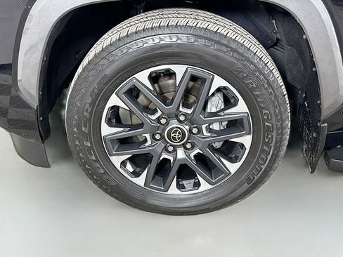 Used 2023 Toyota Sequoia Limited image 32