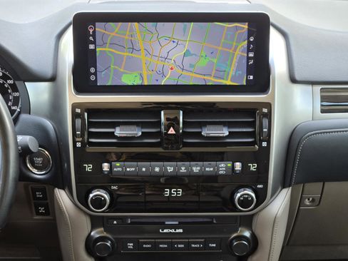 Used 2023 Lexus GX 460 Premium w/ Premium Package AWD/4WD image 12