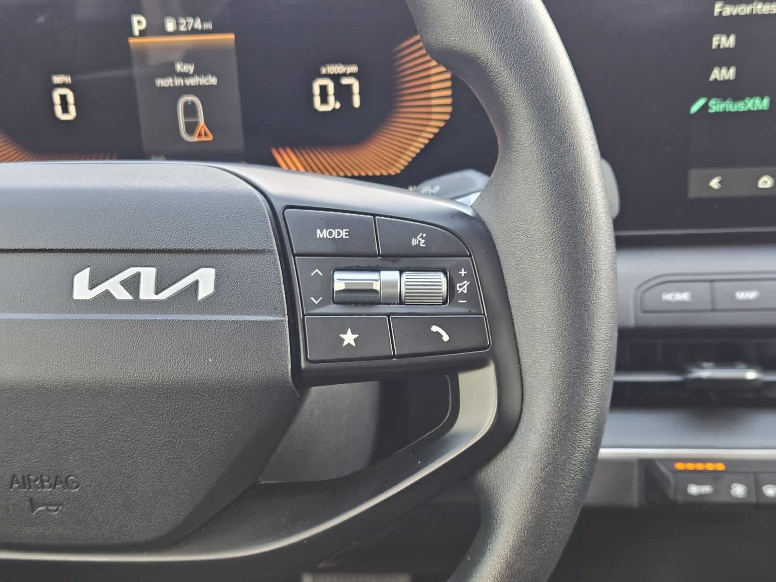 Used 2025 Kia K4 FWD image 25