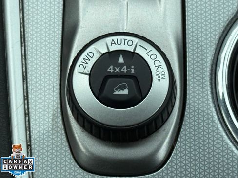Used 2018 Nissan Pathfinder SL w/ Cargo Package AWD/4WD image 4