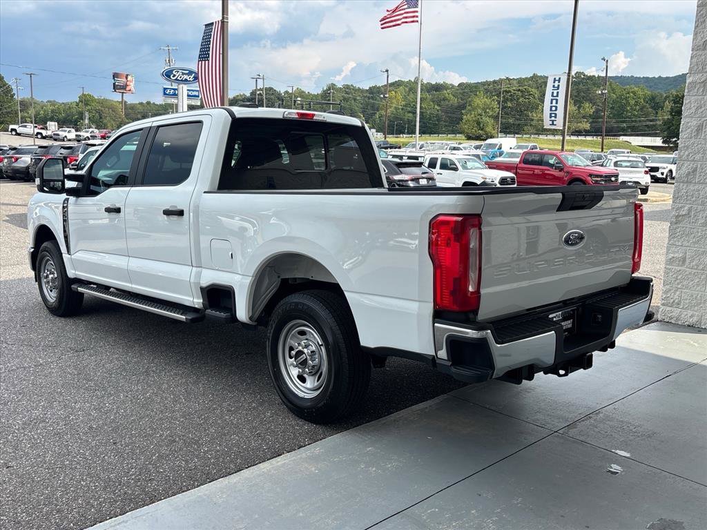 Used 2023 Ford F250 XL w/ XL Chrome Package RWD image 2