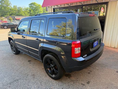 Used 2015 Jeep Patriot Sport w/ Power Value Group image 6