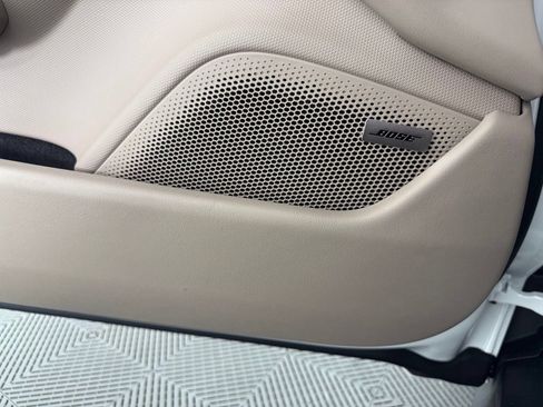 Certified 2025 Porsche Taycan AWD/4WD image 19