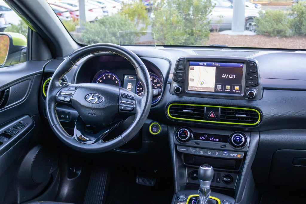 Used 2020 Hyundai Kona Ultimate AWD/4WD image 11