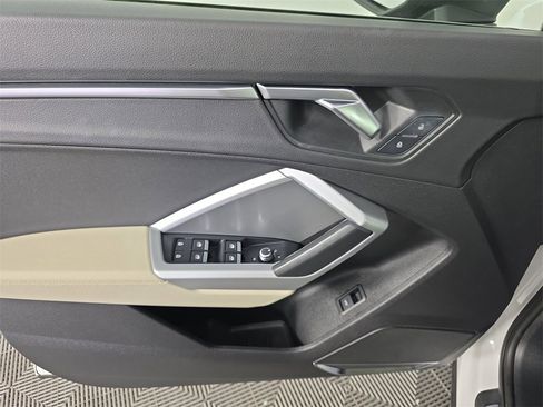 Used 2020 Audi Q3 2.0T Premium Plus w/ Premium Plus Package image 18