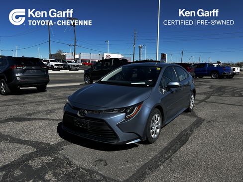 Used 2023 Toyota Corolla LE FWD image 1