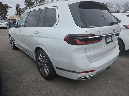 Used 2023 BMW X7 xDrive40i w/ Premium Package image 7