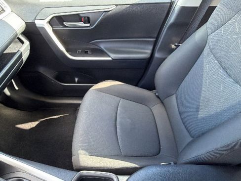 Certified 2025 Toyota RAV4 XLE AWD/4WD image 12