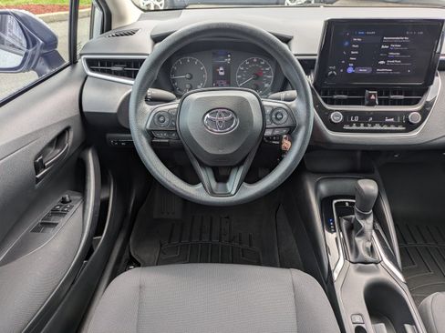 Used 2023 Toyota Corolla LE FWD image 16
