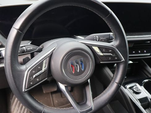 Used 2024 Buick Envision Preferred AWD/4WD image 13