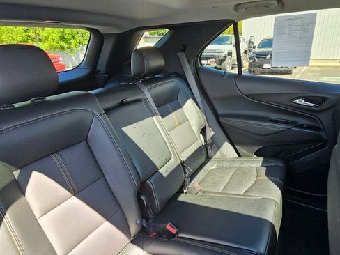 Used 2023 Chevrolet Equinox Premier AWD/4WD image 17