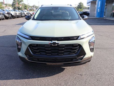 New 2026 Chevrolet Trax ACTIV w/ Sunroof Package FWD image 26