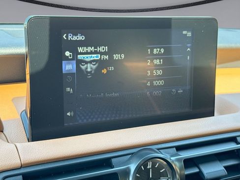 Used 2025 Lexus IS 350 F Sport RWD image 23