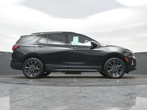 Used 2023 Chevrolet Equinox RS image 31