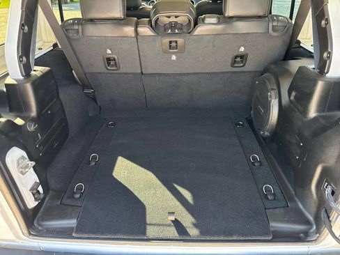 Used 2023 Jeep Wrangler Unlimited Sahara w/ Cold Weather Group AWD/4WD image 10
