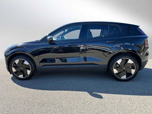 New 2025 Volvo EX30 Plus w/ Protection Package Premier image 6