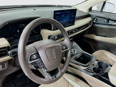 Used 2022 Lincoln Nautilus Reserve w/ Equipment Group 201A FWD image 10