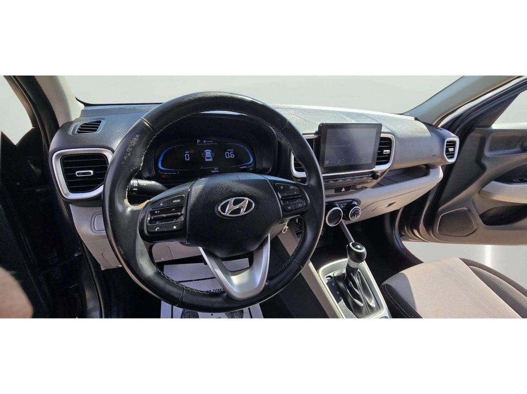 Used 2023 Hyundai Venue SEL w/ Cargo Package FWD image 29