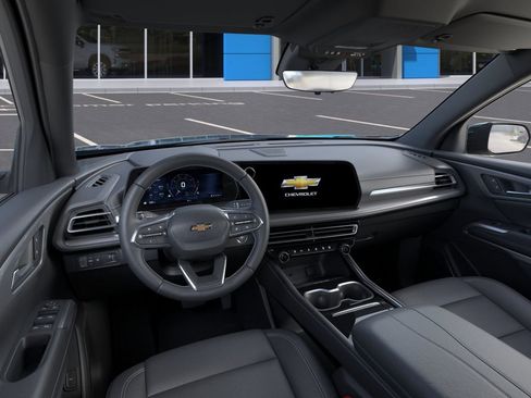 New 2026 Chevrolet Traverse LT w/ Driver Confidence Package FWD image 15