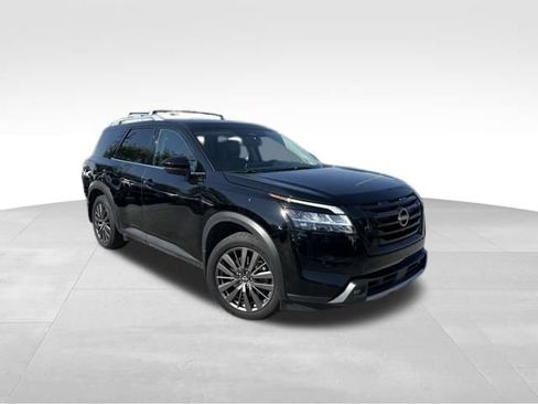 Used 2022 Nissan Pathfinder SL w/ SL Premium Package image 1