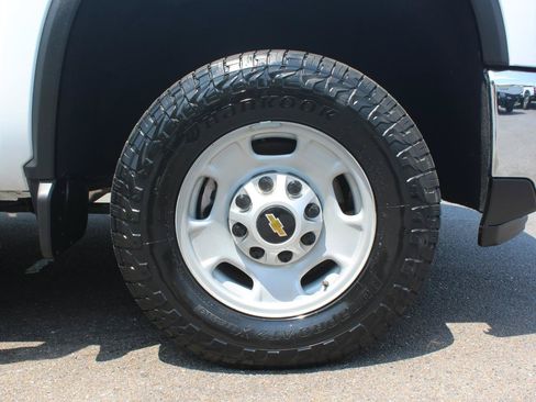 Used 2024 Chevrolet Silverado 2500 W/T AWD/4WD image 36