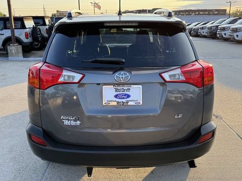 Used 2015 Toyota RAV4 LE FWD image 9