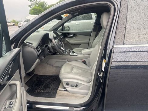 Used 2018 Audi Q7 3.0T Premium Plus w/ Premium Plus Package AWD/4WD image 9