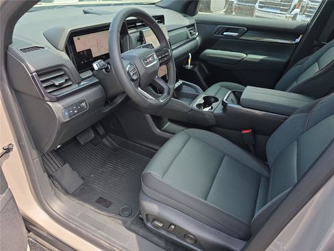 New 2026 GMC Terrain AT4 w/ Convenience Package III AWD/4WD image 10