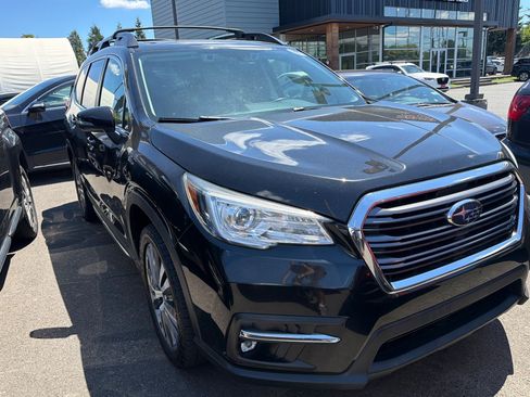 Used 2019 Subaru Ascent Limited w/ Popular Package #2A AWD/4WD image 2