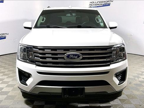 Used 2021 Ford Expedition XLT RWD image 2