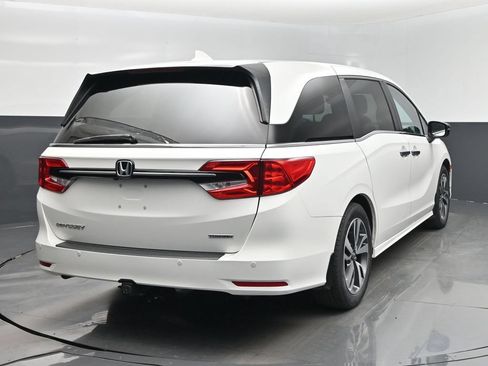 Used 2021 Honda Odyssey Touring image 11