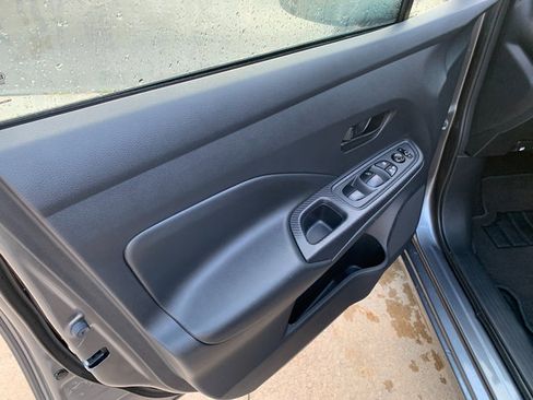Used 2024 Nissan Versa S w/ Trunk Package FWD image 18