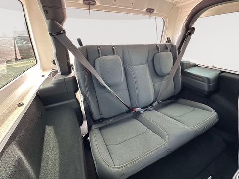 Used 2024 Jeep Wrangler Sport AWD/4WD image 24