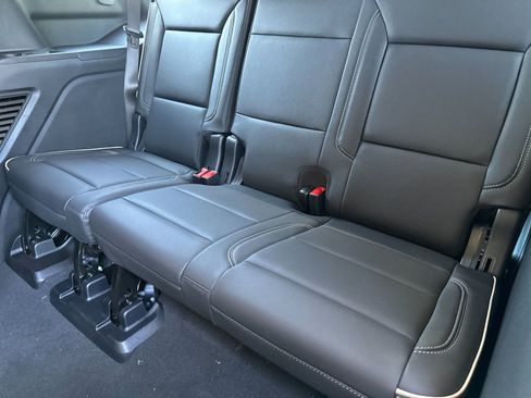 New 2026 GMC Yukon Elevation w/ Elevation Premium Package AWD/4WD image 15